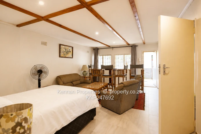 Four bedroom home in an excellent location with a cottage, pool and a prolific borehole (Sole Mandate)