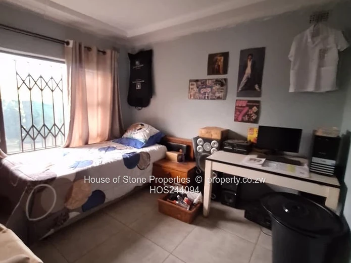 Spacious 5 Bedroom Family Home in Mazowe 