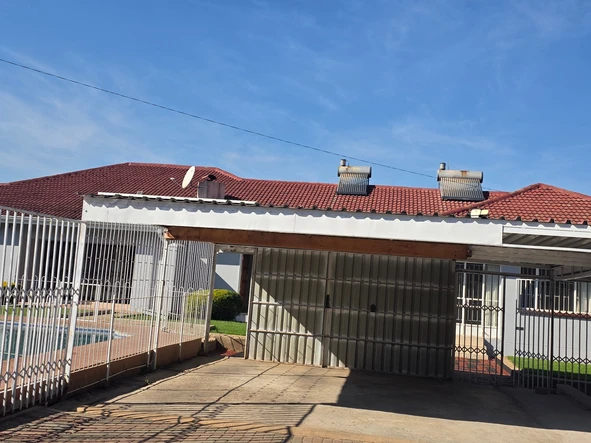 7 Bedroom House