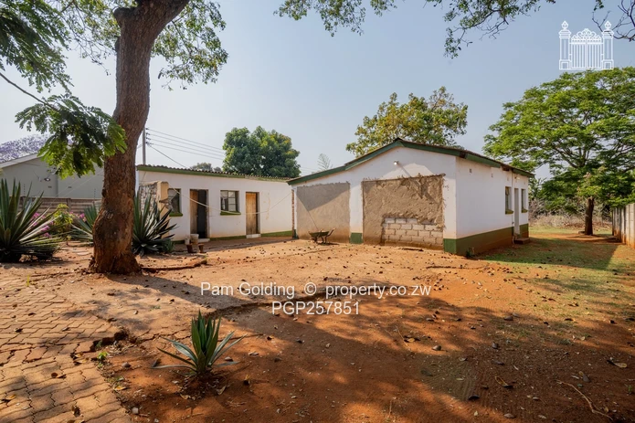 Excellent Renovation and Development Potential – Arcturus Road (Sole Mandate)