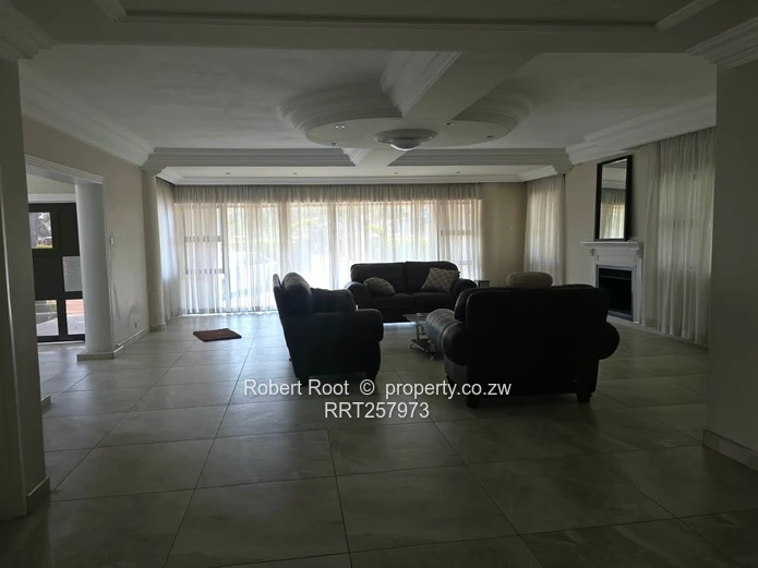 6 Bedroom Executive Townhouse to Rent in Helensvale