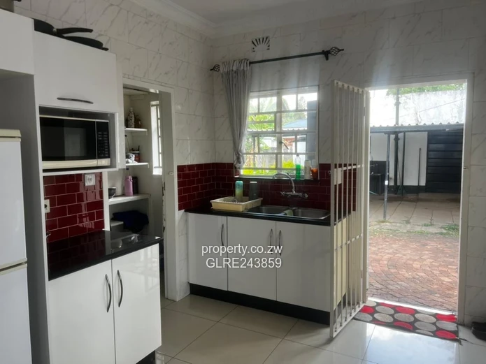 Avonlea 3-Bed Home: Borehole, Tiled Roof & Garden