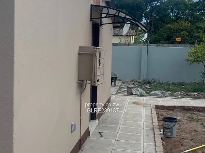 Spacious-2 beds co-house  To Let 