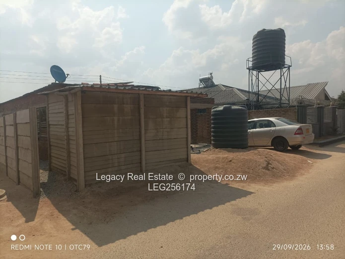 4-Bed Unfinished Home in Fidelity (240m²) with Borehole