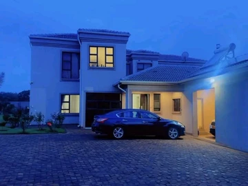 6 Bedroom House