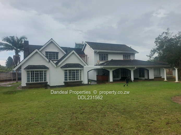 Corner Harare Drive and Borrowdale Road