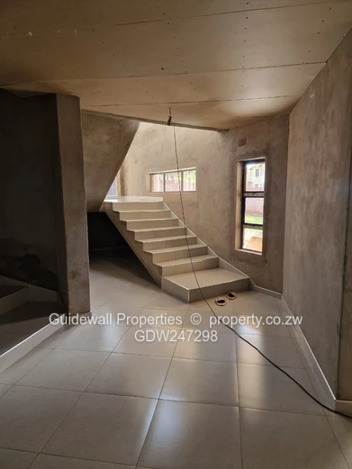 Spacious 5 bed house for sale in Brookview