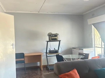 2 Bedroom Garden Flat