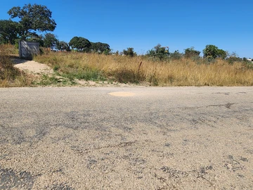 Commercial & Industrial Land