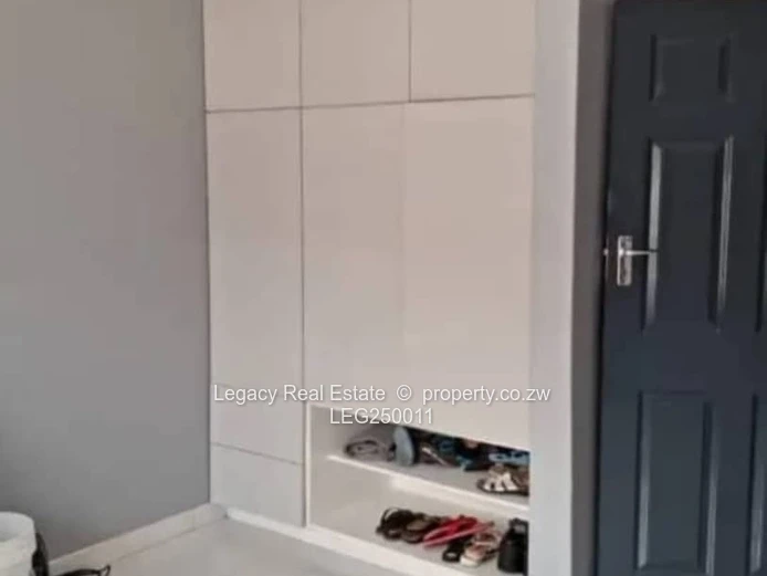 Stylish 4-Bed Townhouse Ashdown Park — Borehole & Modern Baths (Sole Mandate)