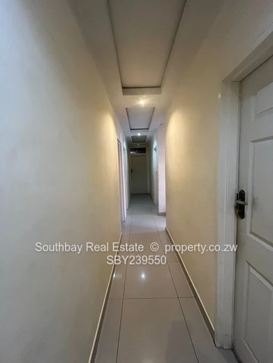 House to let (Sole Mandate)