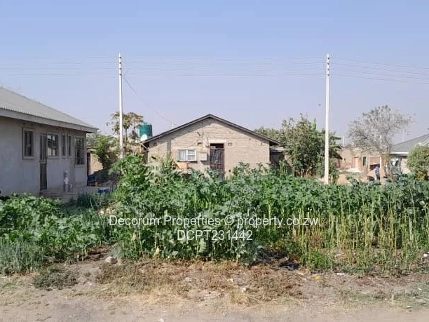 275m² Serviced Stand in Southlea Park — Neighbouring Homes