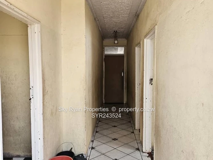 Chitungwiza Unit C Property For Sale