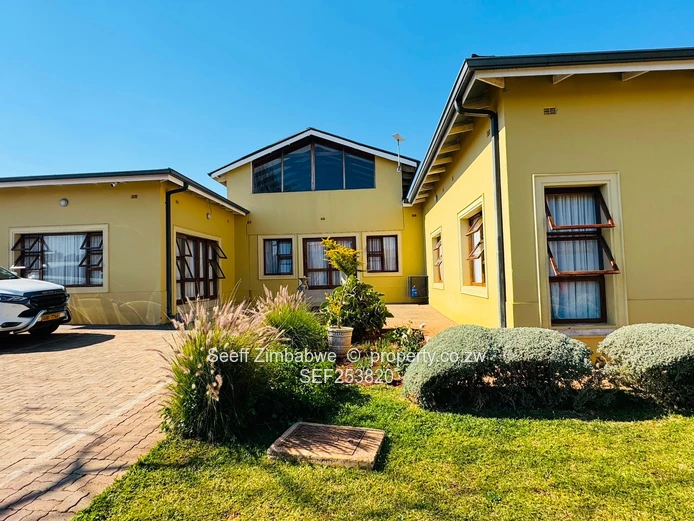 Modern 5-Bed Luxury Residence for sale in Quinnington, Borrowdale
