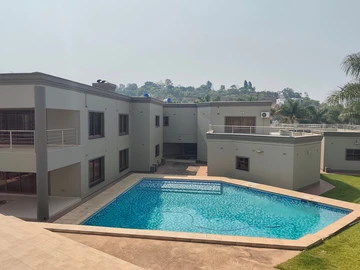 6 Bedroom House