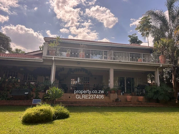 *Luxurious 5 Bedroom Home for Rent in Borrowdale Brooke*