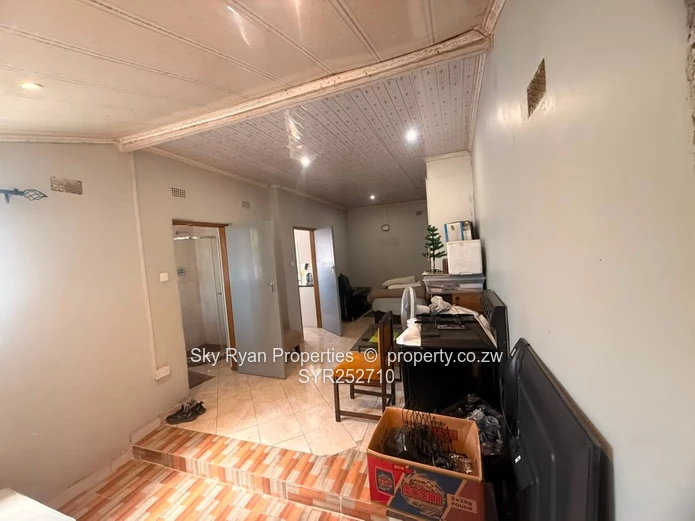 Monavae House To Let 