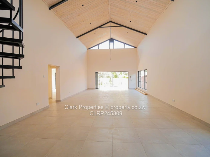 STUNNING TOWNHOUSES ON 1000sqm (Sole Mandate)