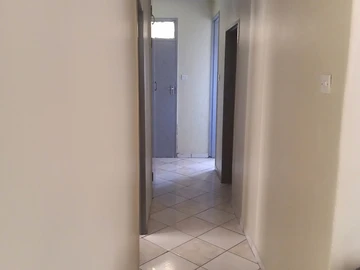 3 Bedroom Flat & Apartment