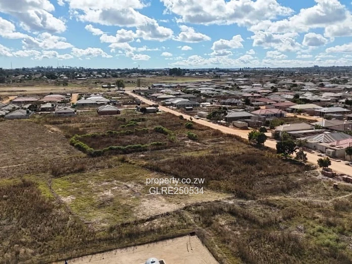 400 m² Stand in Ruwa — Tarred Road & Subdivision Potential