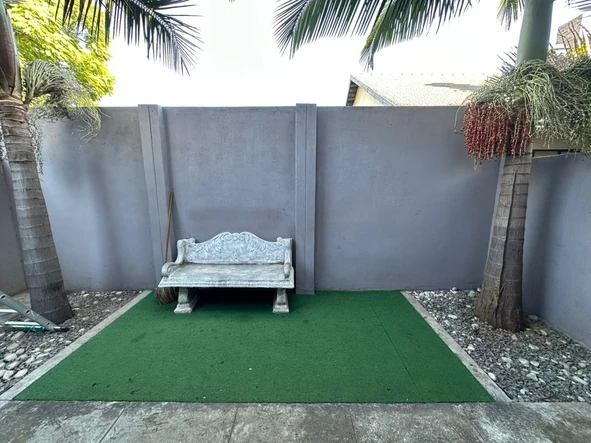 3 Bedroom Flat & Apartment