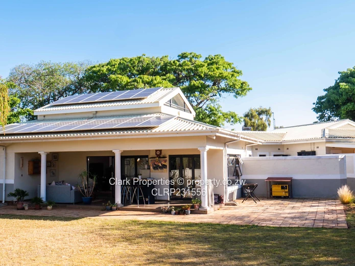 Excellent Starter Home Or Downsize Option