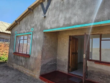 6 Bedroom House