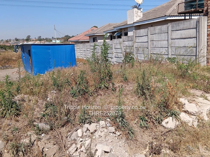 908m² Stand with Tarred Road, Sewer & Water – Zimre Park