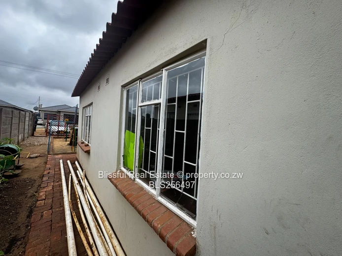 2 bedroom house for sale in budiriro cabs 
