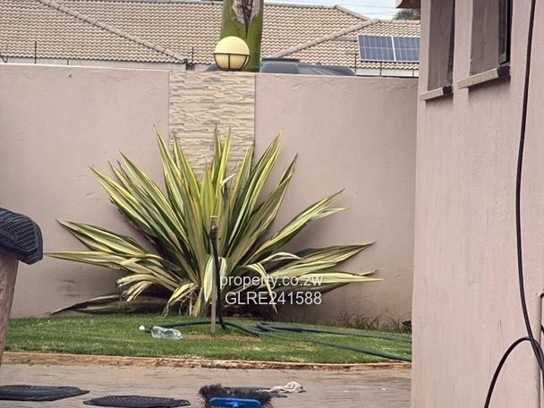 *_Westgate Sandton 5 Bedroomed House For Sale