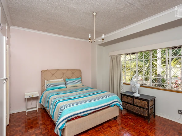 4 Bedroom Garden Flat