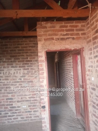 4-Bed Incomplete Brick House on 400m² - Tynwald north