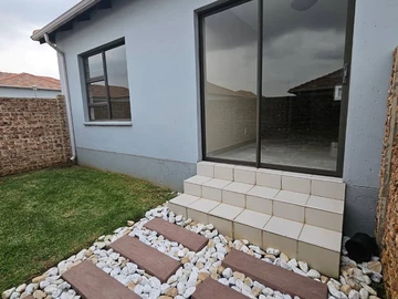 3 Bedroom Garden Flat