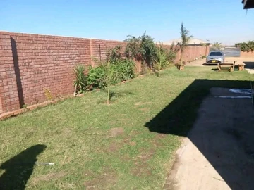 9 Bedroom House
