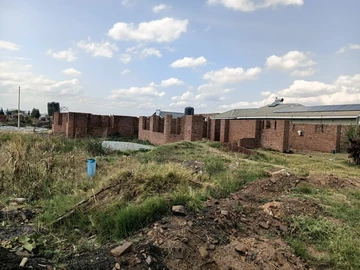 Stands & Residential Land