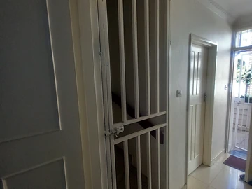 2 Bedroom Garden Flat