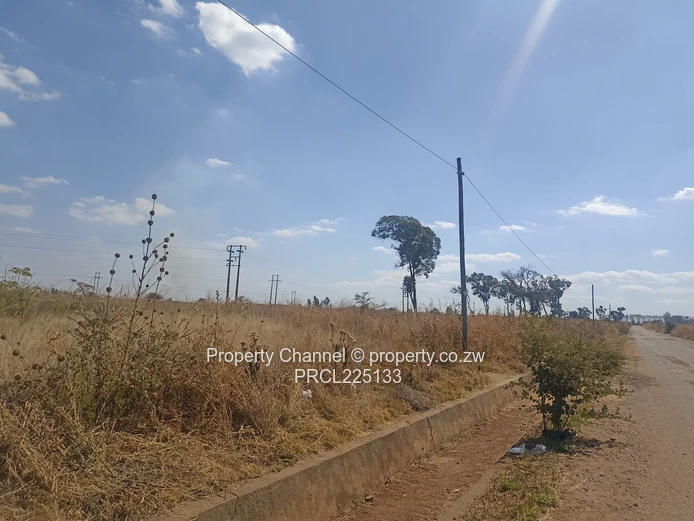 1000 sqm Residential Stand in Fairview, Westgste, Harare West.