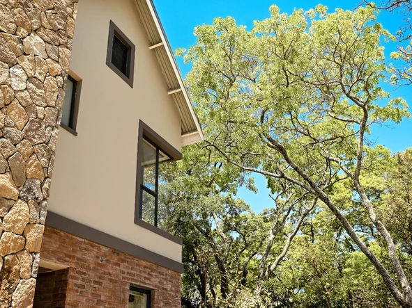 3 Bedroom Garden Flat