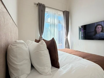 2 Bedroom Garden Flat