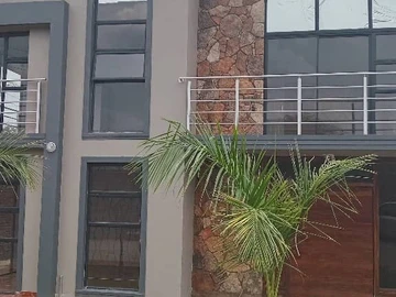 4 bedroomed house to rent Newlands 