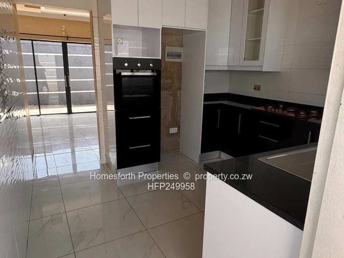 Glen Lorne 3 bed Cottage to Let (own yard)  (Sole Mandate)