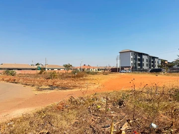 Commercial & Industrial Land
