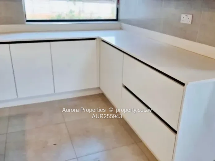 Elegant 7-Bedroom Home For Rent – Glen Lorne