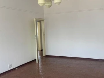 2 Bedroom Flat & Apartment