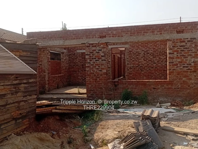 A 4 bedroomed house for sale on roof level in Aspindale Park gated community. 