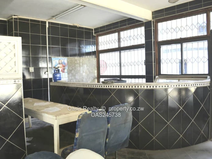 High-Visibility Corner Retail Space To Let – Mutare CBD Edge (Jairos Jiri Craft Centre)