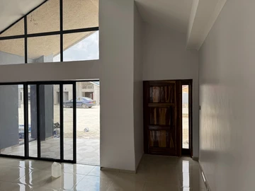 3 Bedroom Garden Flat