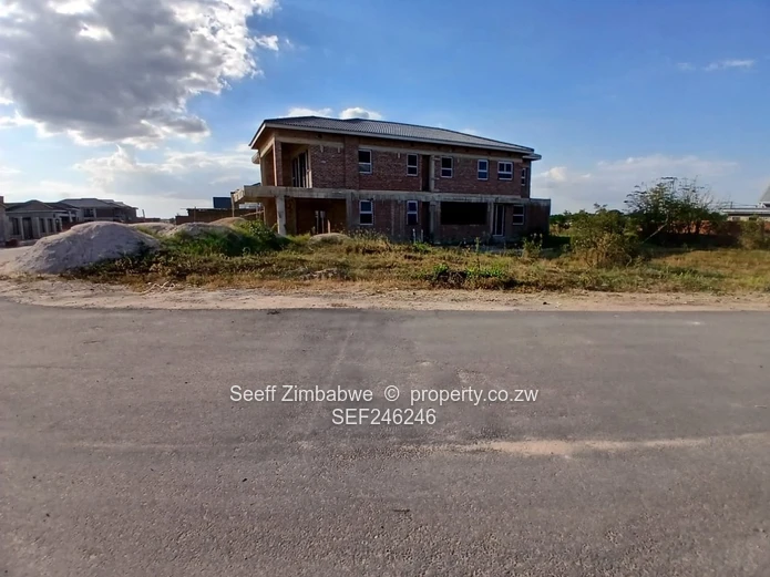 Prime 747m² Stand  in Arlington East