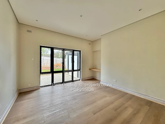 Exclusive Living - 4 Bedroom Home Chisipite 