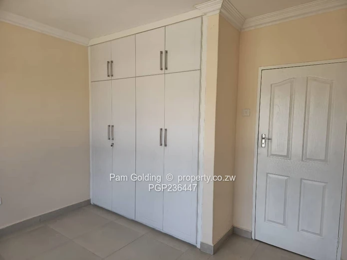 3 Bedroom Cluster For Rent In Manresa
